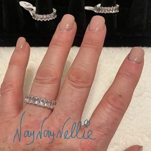 Beautiful Baguette Ring - so shiny!!!